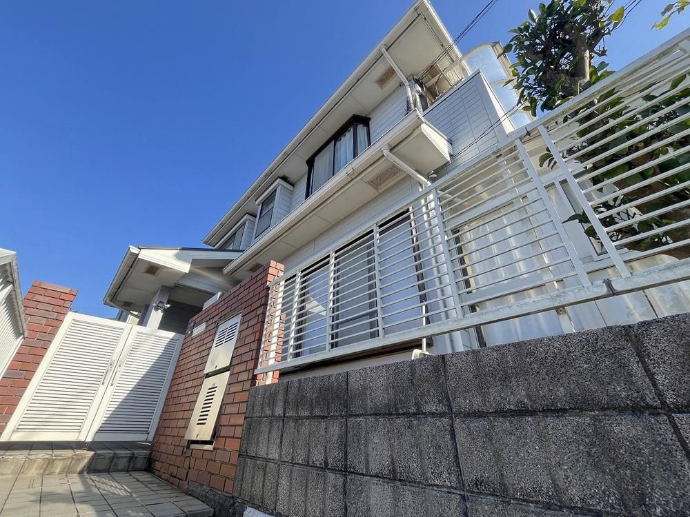 5LDK House for Sale in Hachioji with 96 Tsubo Land - Thumbnail 2