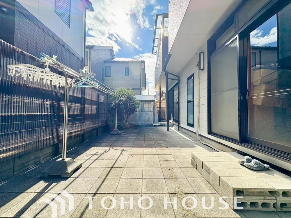 Renovated 4LDK House with Garden in Ichikawa, Chiba - Thumbnail 3
