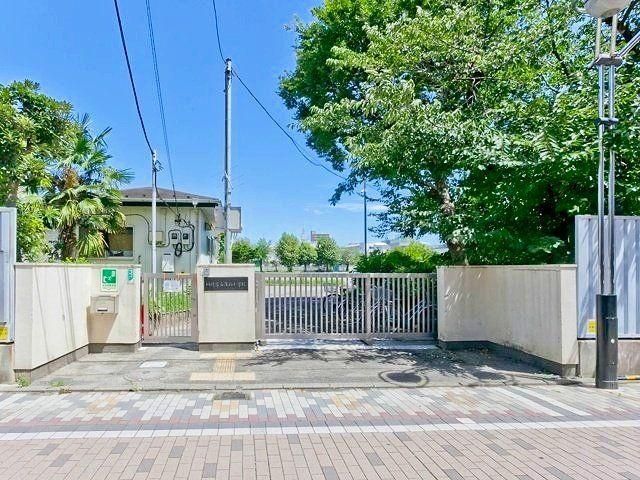 4LDK Apartment for Sale in Kawasaki-ku, Kanagawa - Thumbnail 2