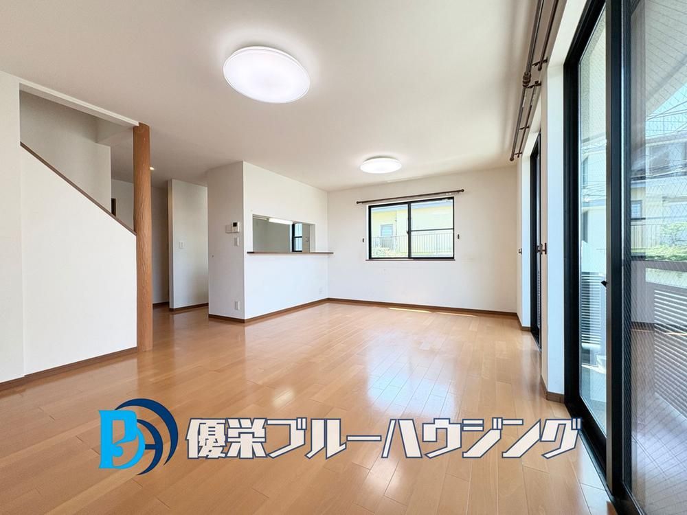 4LDK House for Sale in Honmoku-Manzaka, Yokohama - Thumbnail 3