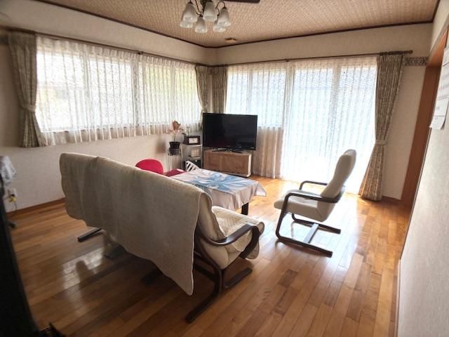 Reinforced Concrete House in Tsukimigaoka, Miyazaki City - Thumbnail 4