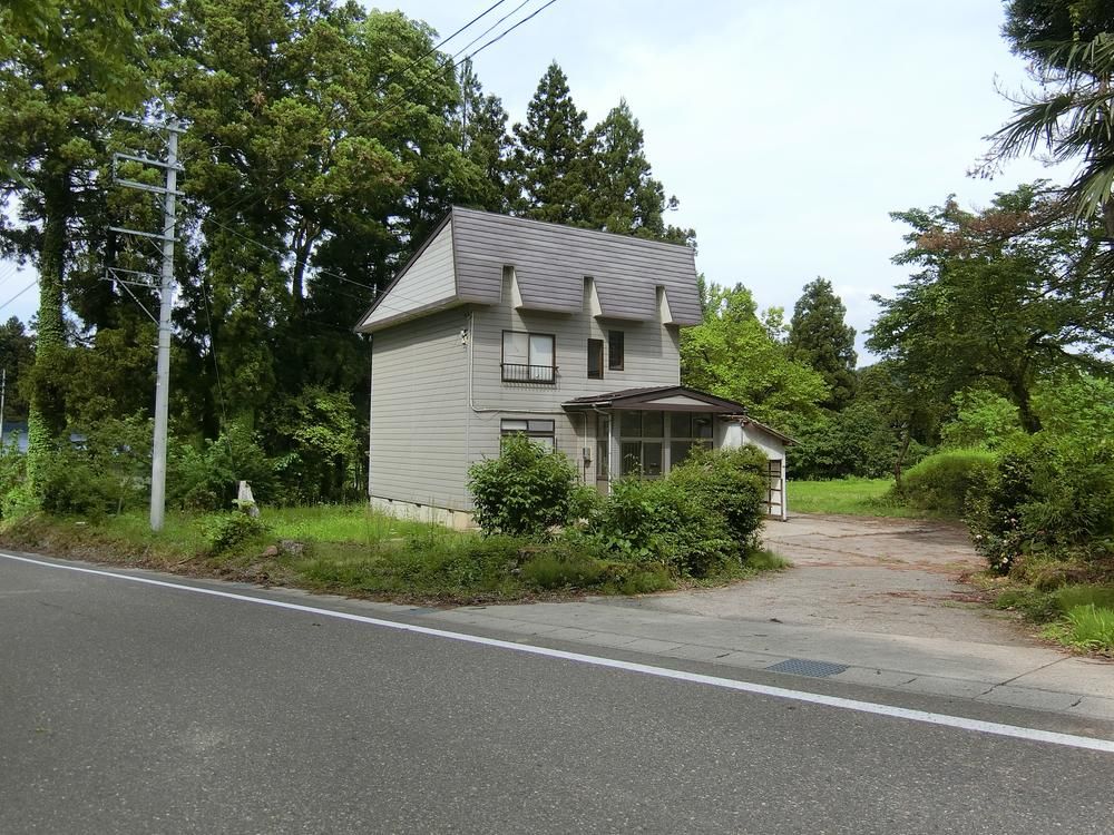 4LDK Detached House in Joetsu, Niigata with 813.94 sqm Land - Thumbnail 2