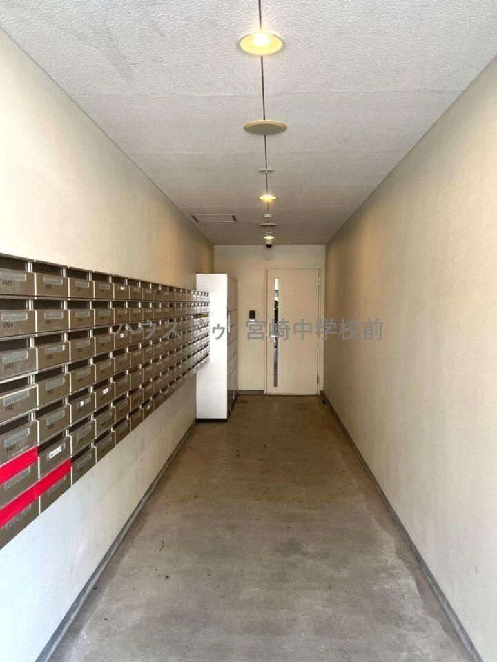 Renovated 3LDK Apartment in Miyazaki City, 83.71 sqm - Thumbnail 2