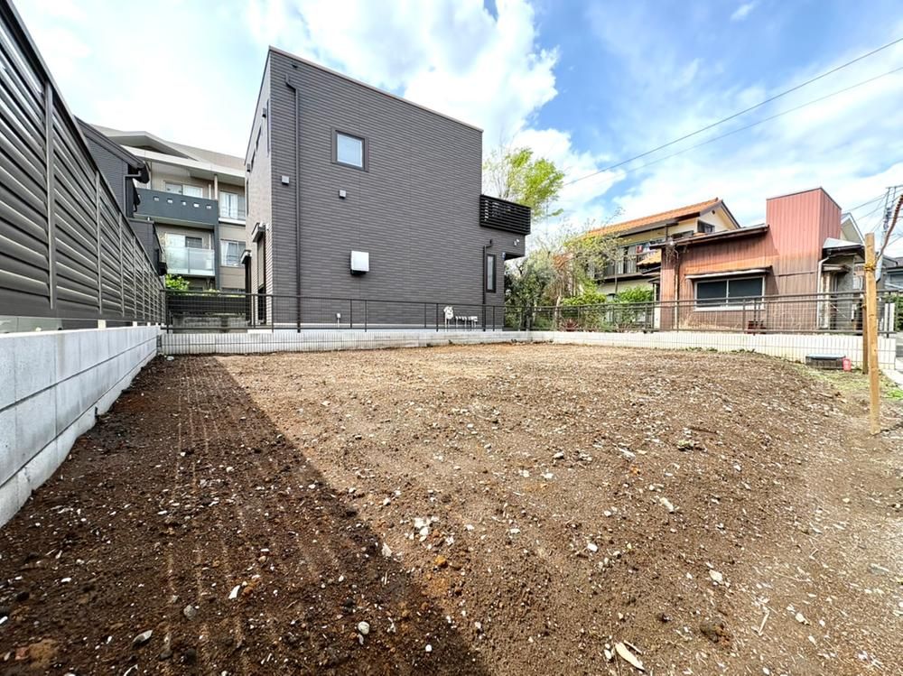 Building-Condition Land in Suginami, Tokyo (77.6m²) - Thumbnail 3