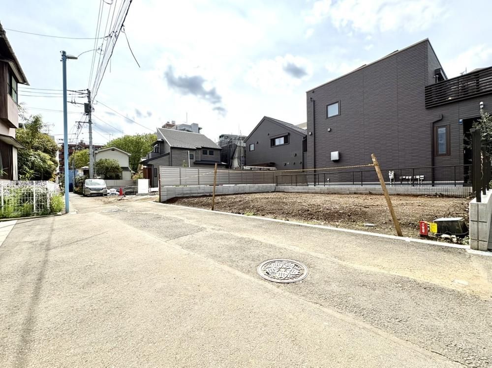 Building-Condition Land in Suginami, Tokyo (77.6m²) - Thumbnail 2