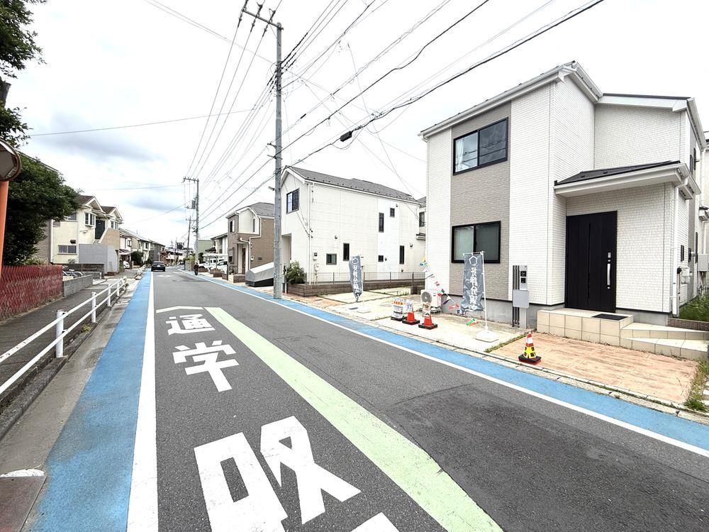 4LDK Detached House in Ichikawa, Chiba – 97.91m² - Thumbnail 2