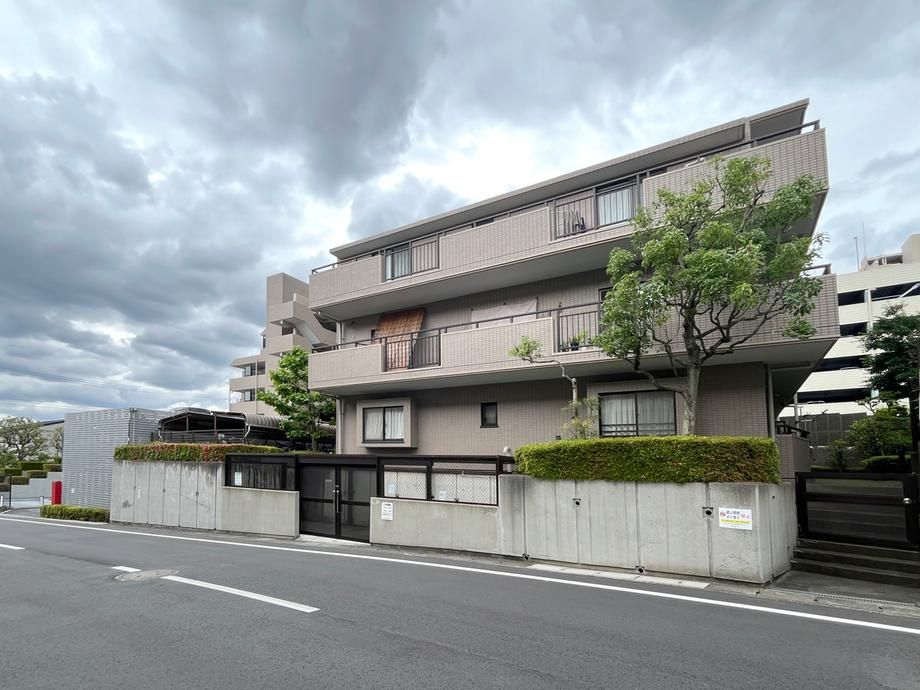 Renovated 3LDK Apartment for Sale in Yamato City - Thumbnail 4