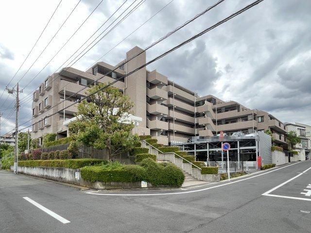 Renovated 3LDK Apartment for Sale in Yamato City - Thumbnail 3