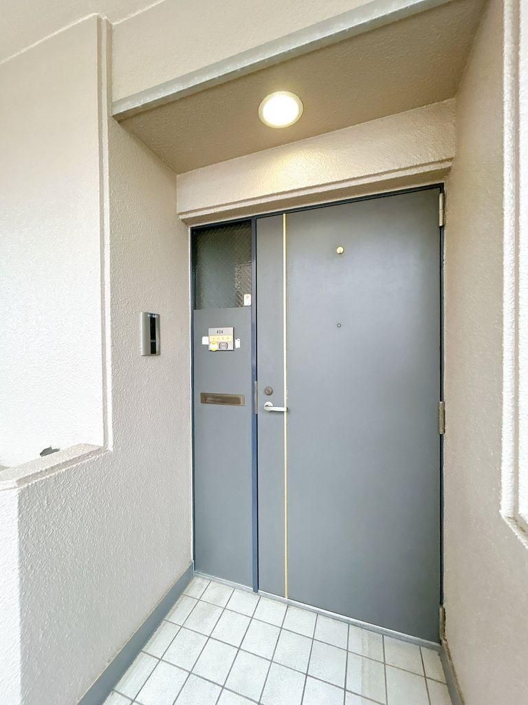 3LDK 79m² Apartment in Shimizu Ward, Shizuoka City - Image 1