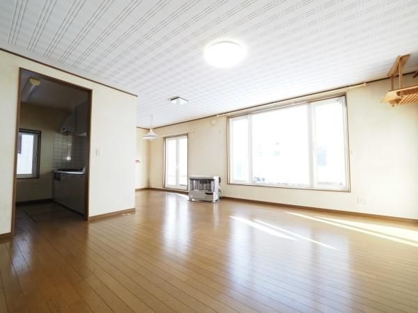 4LDK House for Sale in Asahikawa, Hokkaido - 134.86 sqm - Thumbnail 4