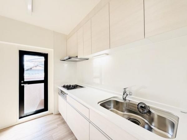 3LDK Renovated Apartment in Kasugai, Aichi - Thumbnail 3