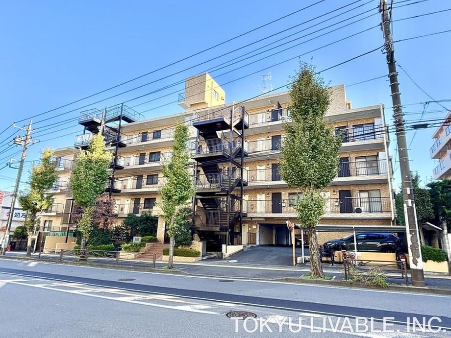 Lions Mansion Miyamaedaira 7 – 3LDK Apartment in Kawasaki - Thumbnail 2