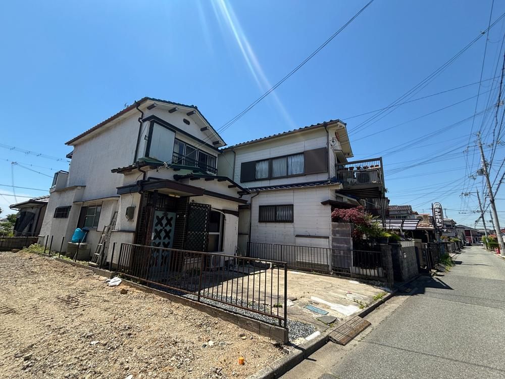 4DK House for Sale in Kakogawa, Hyogo - 3.8 Million Yen - Thumbnail 2