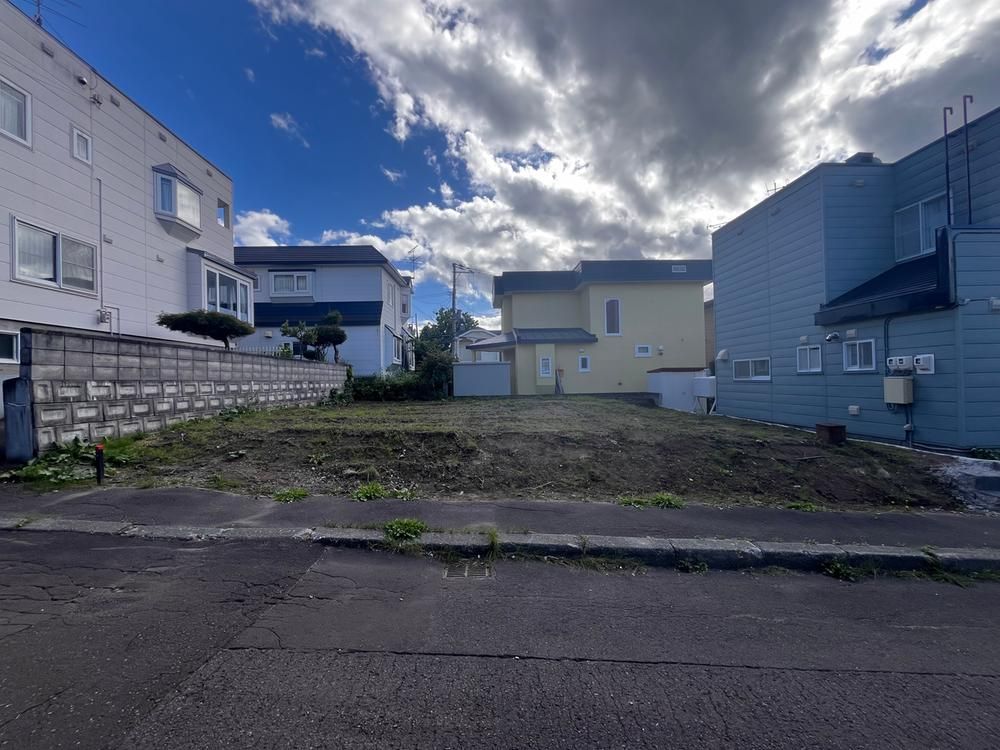 Land for Sale in Minami-ku, Sapporo - 165.1 sqm - Thumbnail 2