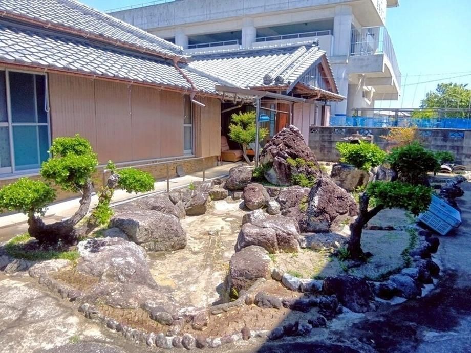 4LDK House with 2133m2 Land in Nankoku City, Kochi - Thumbnail 2