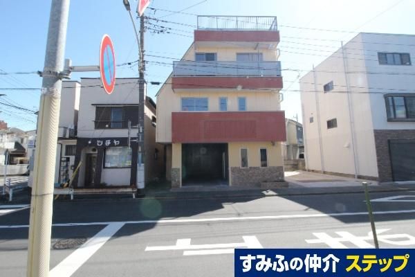 4LDK House for Sale in Akishima, Tokyo - 133m2 Land - Thumbnail 2