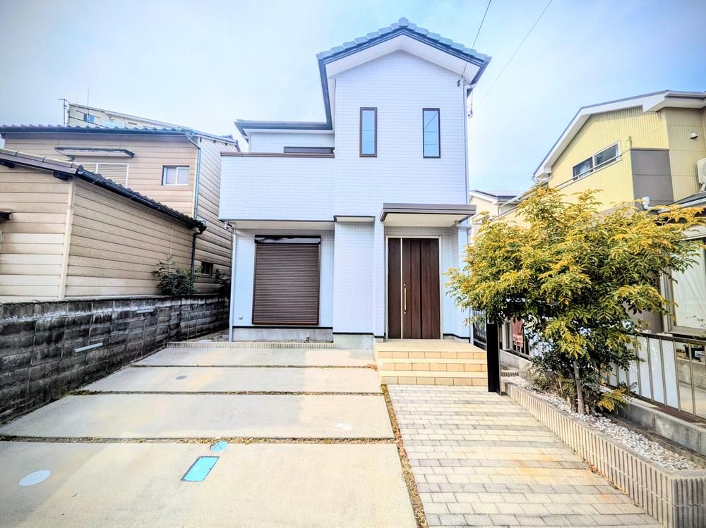 Renovated 4LDK+S House with Solar Power in Kasugai, Aichi - Thumbnail 2