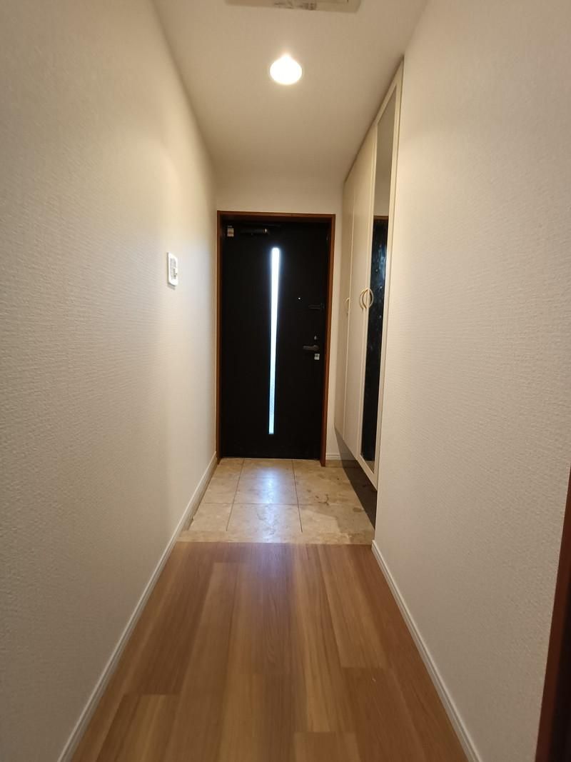 Renovated 4LDK Apartment in Kagoshima City with Private Garden - Thumbnail 3