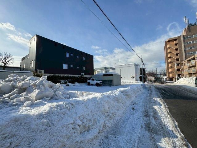 Land for Sale in Shiroishi-ku, Sapporo - 1197 sqm Corner Lot - Thumbnail 4