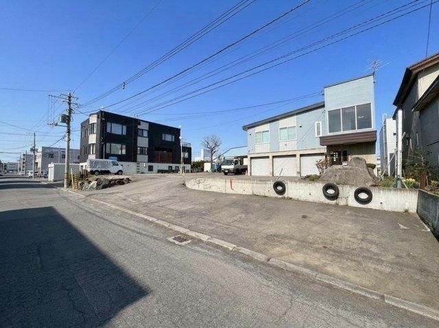 Land for Sale in Shiroishi-ku, Sapporo - 1197 sqm Corner Lot - Thumbnail 3