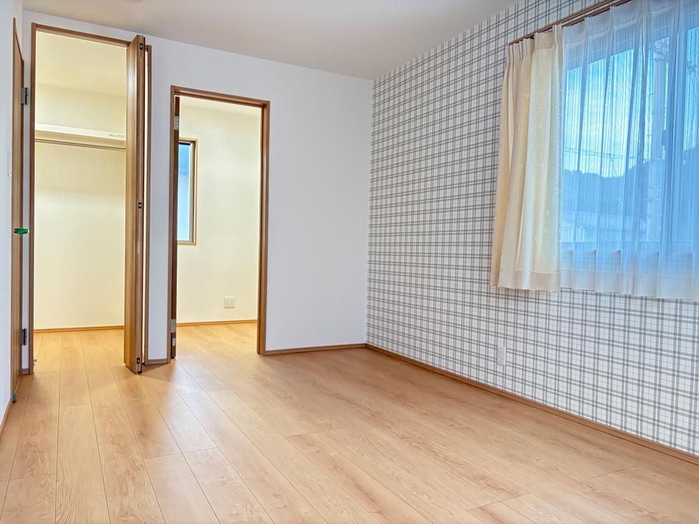 Modern 5LDK House for Sale in Naruto, Tokushima - Thumbnail 4