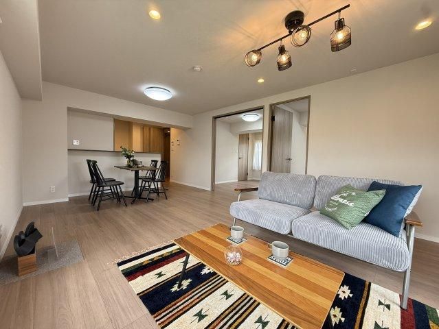 Renovated 2LDK Apartment in Chuo Ward, Sapporo - Thumbnail 3