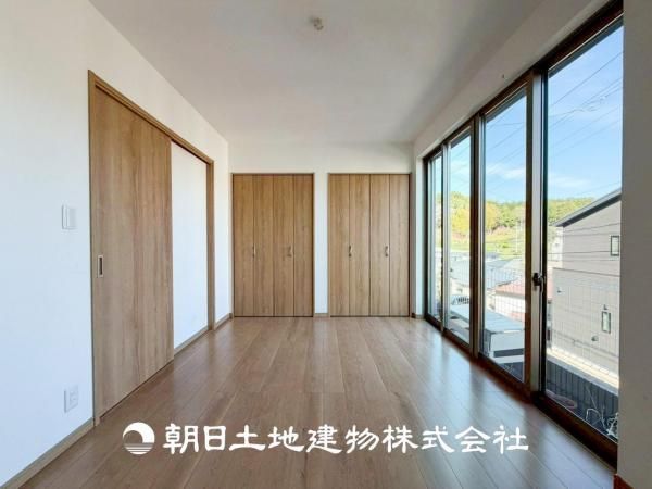 4LDK Detached House for Sale in Midori Ward, Yokohama - Thumbnail 3