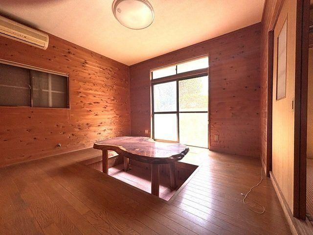 5LDK Detached House for Sale in Hachioji, Tokyo - Thumbnail 2