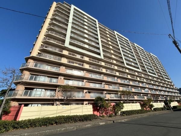 3LDK Apartment for Sale in Hiratsuka, Kanagawa - Thumbnail 2