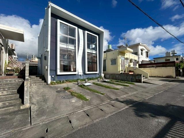 3LDK Used Detached House in Yomitan, Okinawa - 94.93 sqm - Thumbnail 3