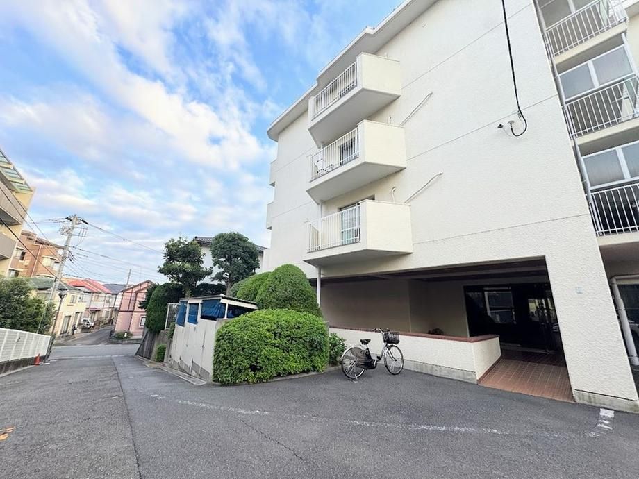 2LDK Apartment for Sale in Kawasaki, Kanagawa - Thumbnail 2