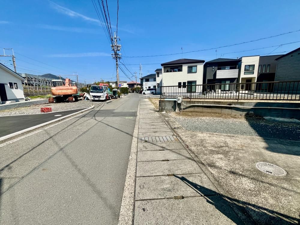 Renovated 3LDK House in Shizuoka City Near Abekawa Station - Thumbnail 2