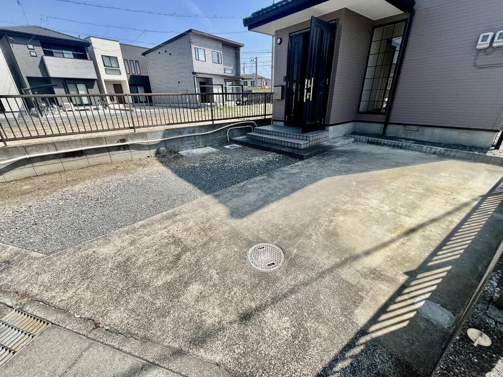 Renovated 3LDK House in Shizuoka City Near Abekawa Station - Thumbnail 3