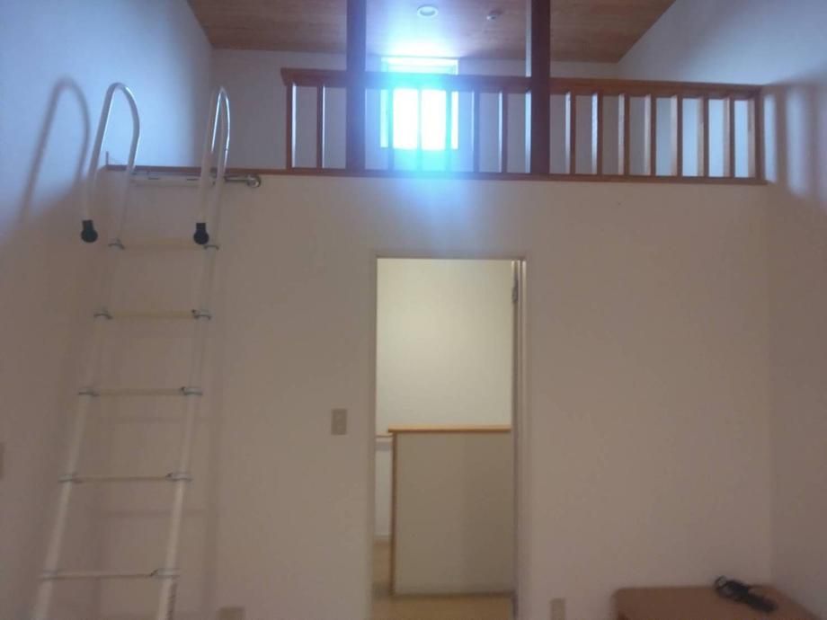 Spacious 3LDK House on Large Plot in Komagane, Nagano - Thumbnail 2