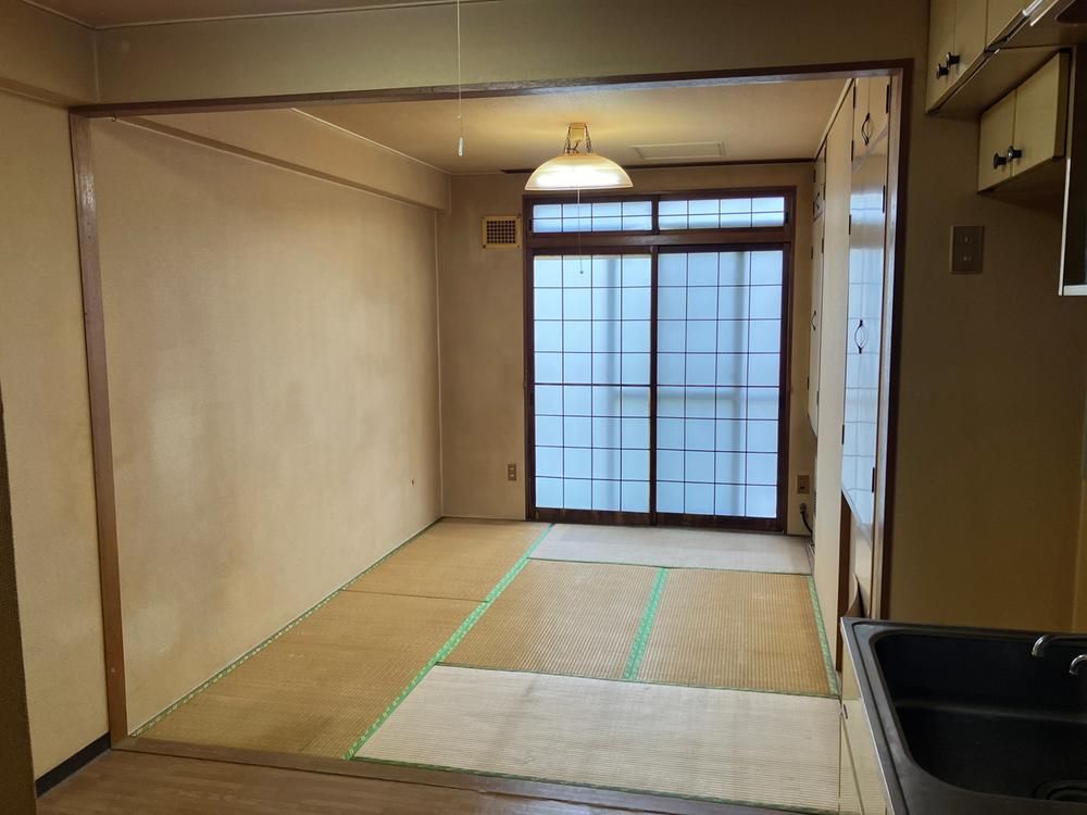 White Hill House Studio Apartment in Sapporo, Toyohira-ku - Thumbnail 4