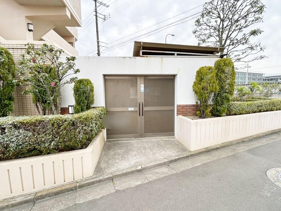 2LDK Apartment for Sale in Taihaku Ward, Sendai - Thumbnail 4