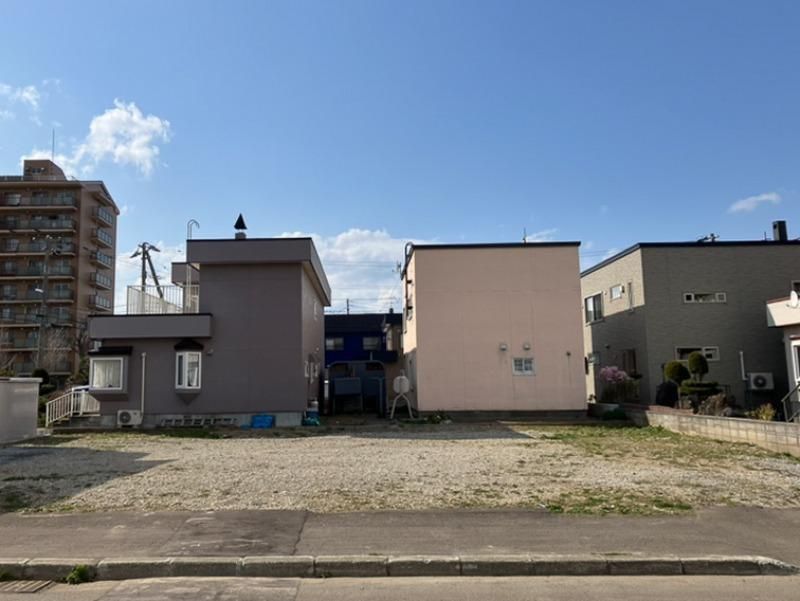 Building Land in Kita-ku, Sapporo Near Shin-Kawa Station - Thumbnail 3