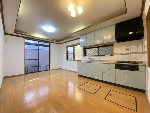 4LDK House for Sale in Minami-ku, Saitama - 98.53m2 - Thumbnail 3