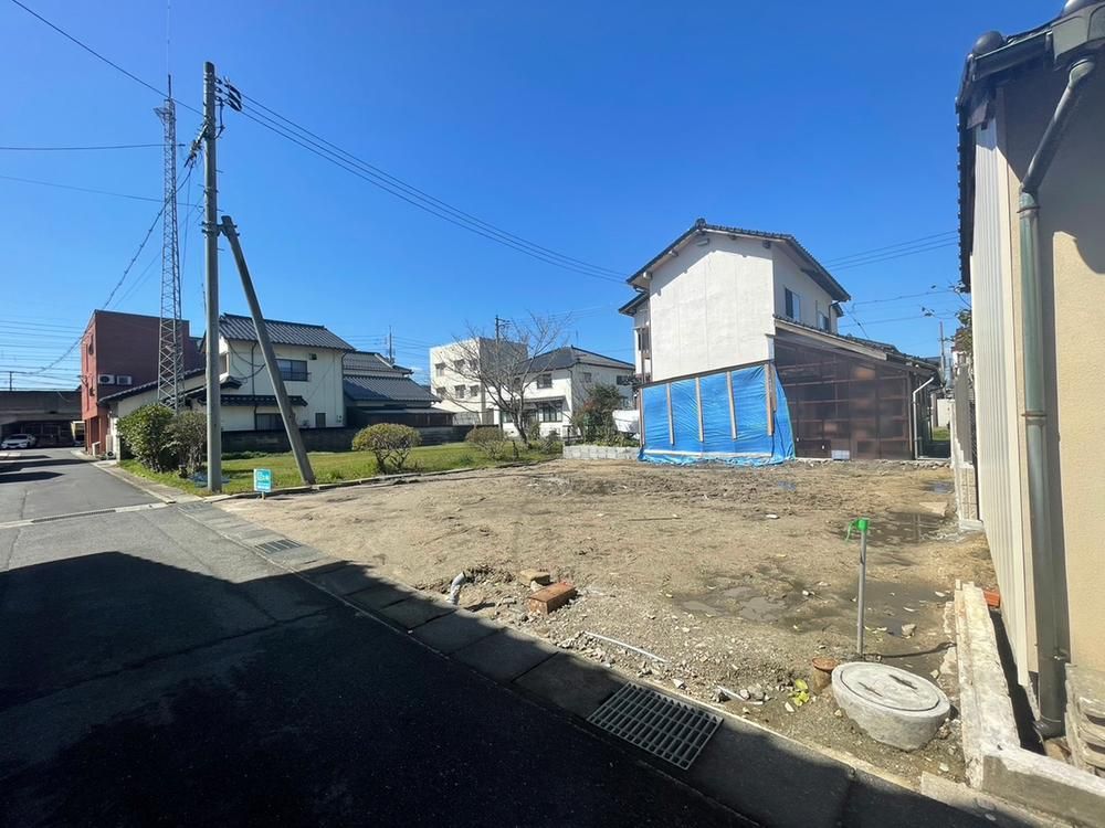 Land for Sale in Higashiasahi-cho, Matsue City - 130.22m² - Thumbnail 3