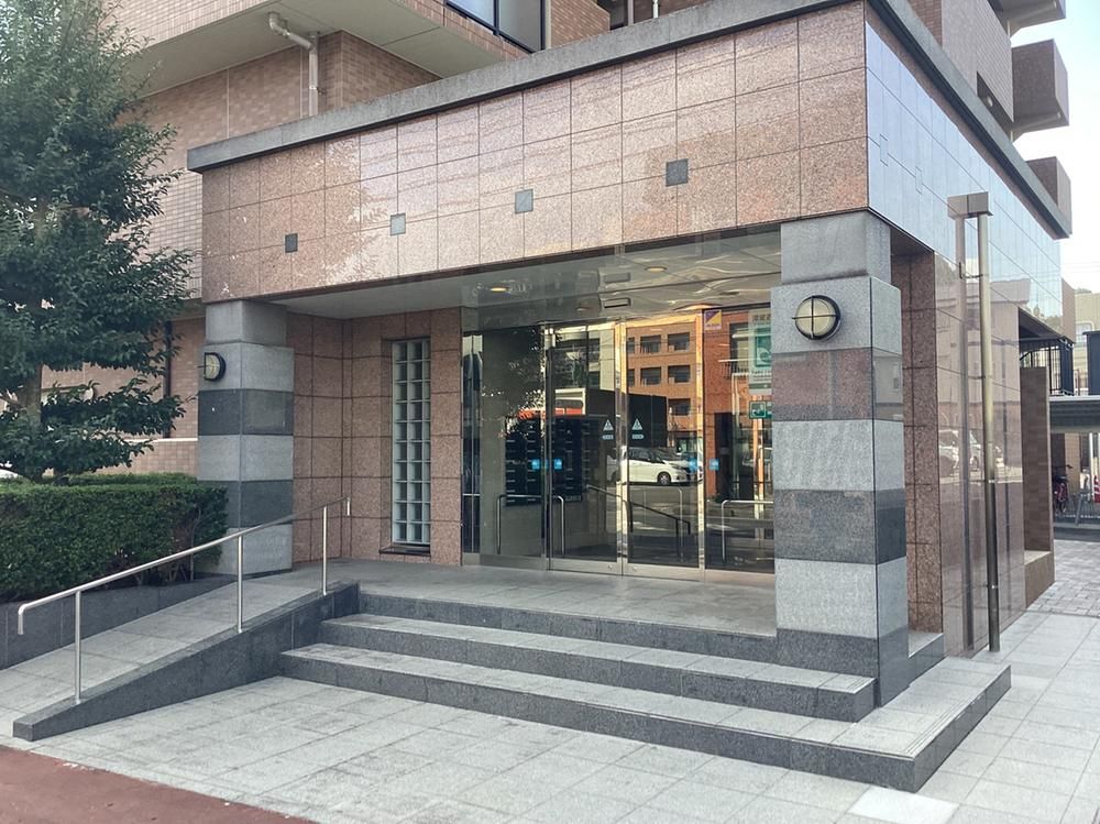 Top Floor 2LDK Apartment for Sale Near Nobeoka Station - Thumbnail 2