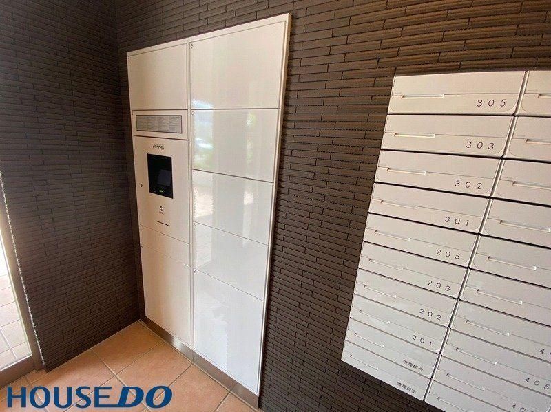 2LDK Apartment for Sale in Chatan, Okinawa - 70m² Ocean View - Thumbnail 2