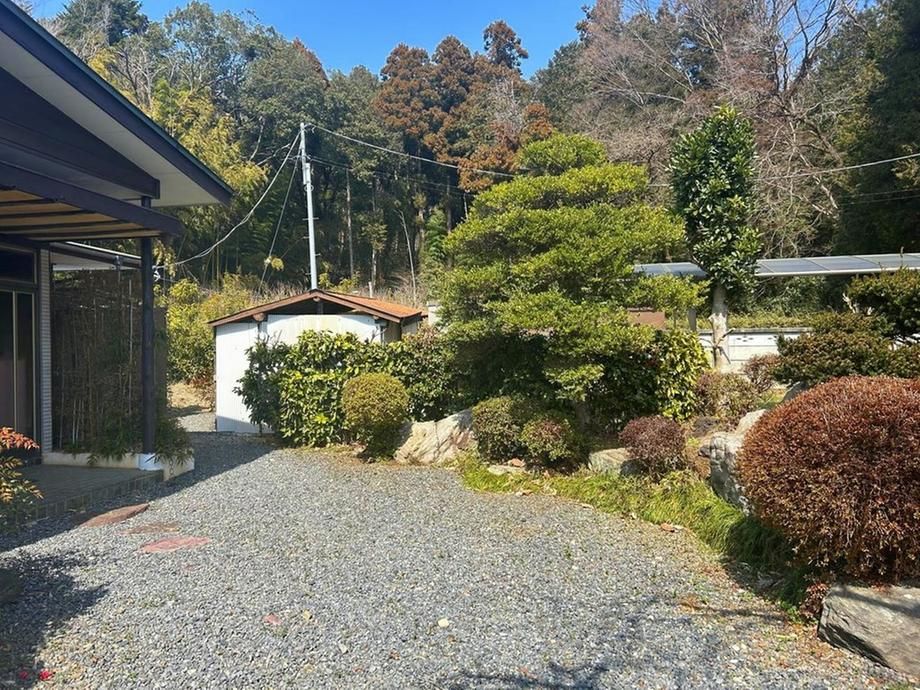 Large 1562 sqm Land Plot for Sale in Hachioji, Tokyo - Thumbnail 3