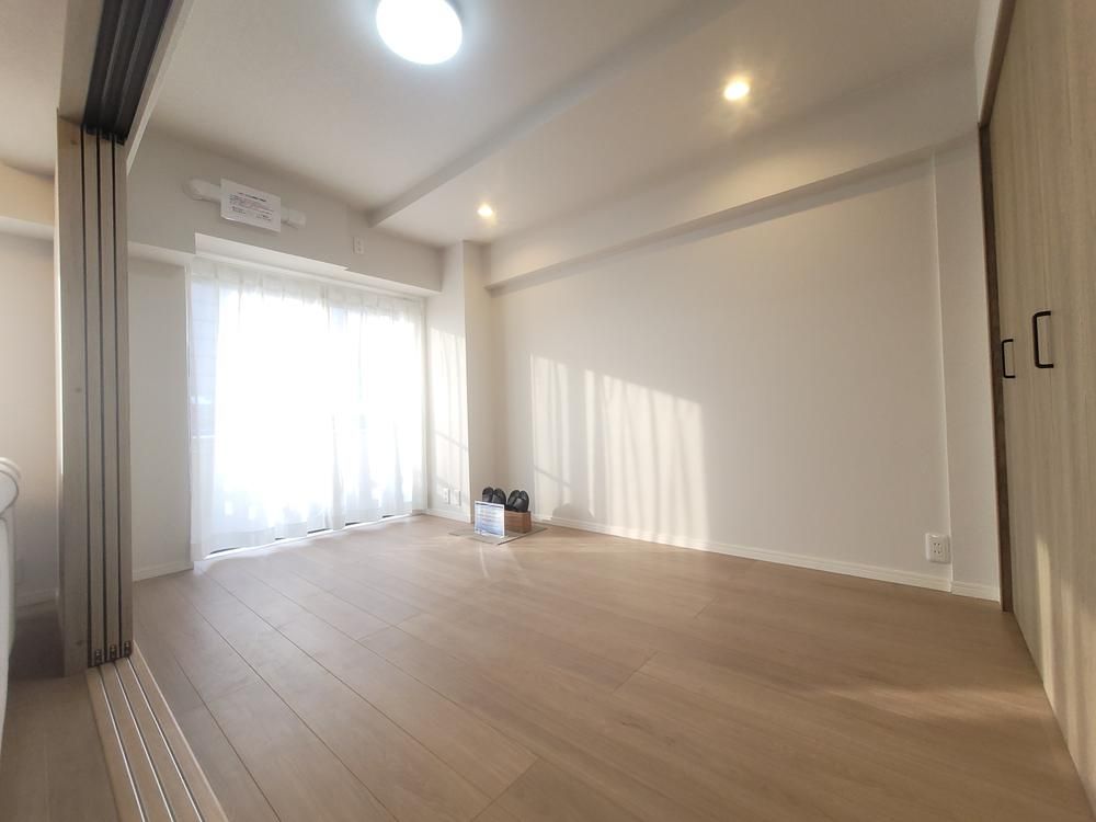 Renovated 2LDK Apartment in Maebashi, Gunma - 61.76m2 - Thumbnail 2