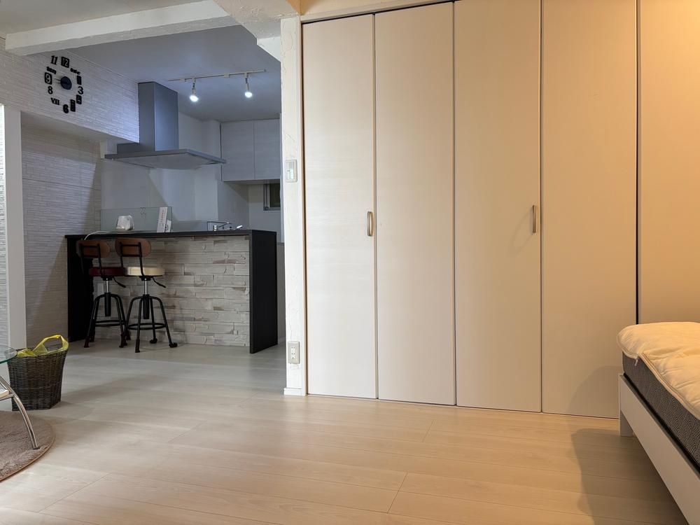Renovated 1LDK Apartment in Toyohira-ku, Sapporo for 9.8 Million Yen - Thumbnail 4