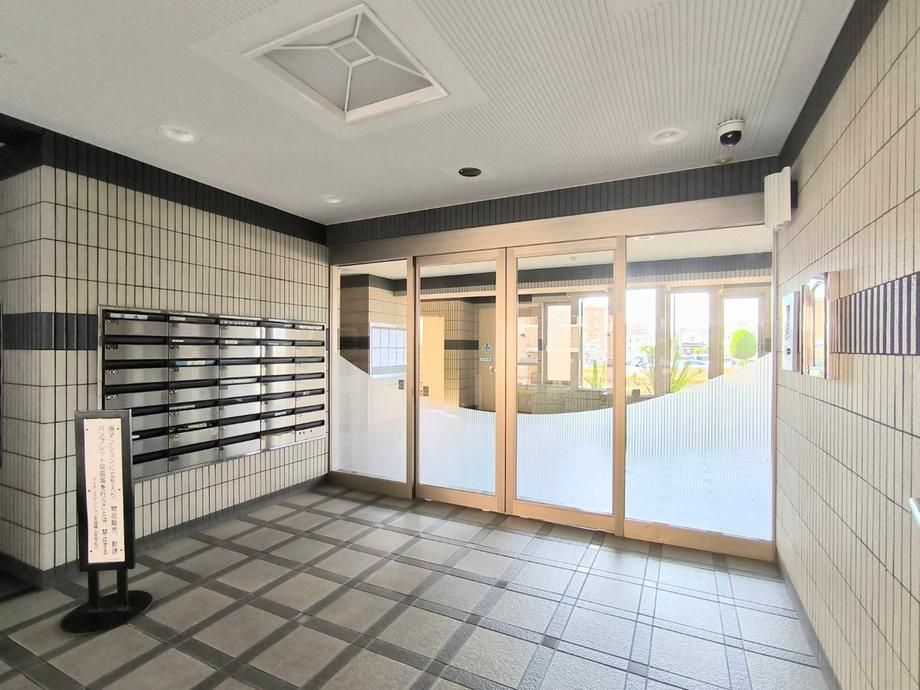 Lions Mansion Anjo Yokoyama 3LDK Apartment with Loft for Sale - Thumbnail 4