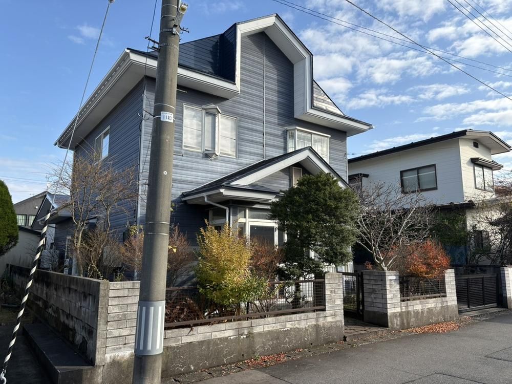 4LDK+S House with Garden in Akita City, Near Ushijima Station - Thumbnail 3