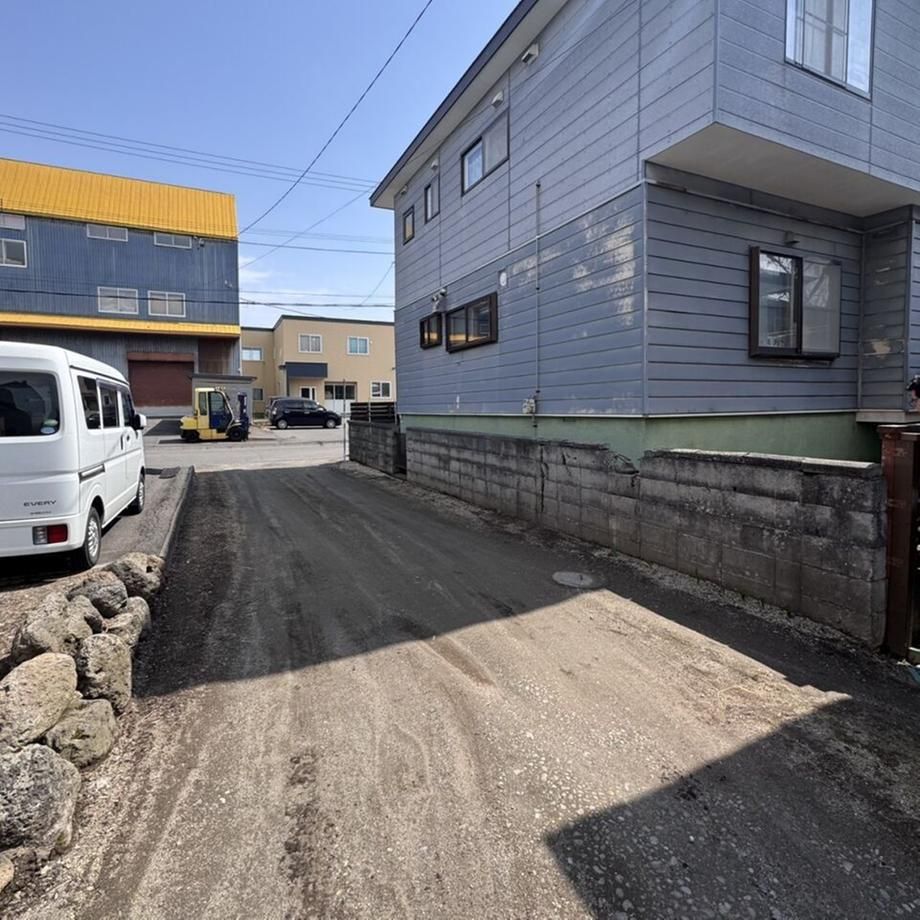 4LDK Detached House for Sale in Tomakomai, Hokkaido - Thumbnail 3