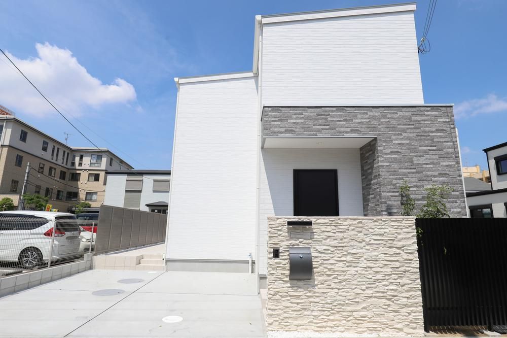 119m² Building-Condition Land for Sale in Matsubara, Osaka - Thumbnail 3