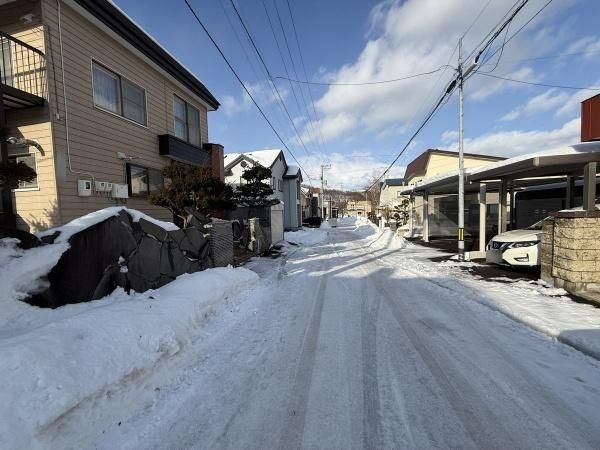 Land for Sale in Heiwa, Nishi Ward, Sapporo - 179.96 m² - Thumbnail 4