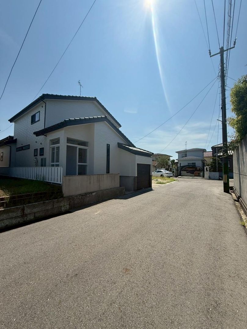 Renovated 4LDK House with 20+ Mat LDK in Niigata West Ward - Thumbnail 2